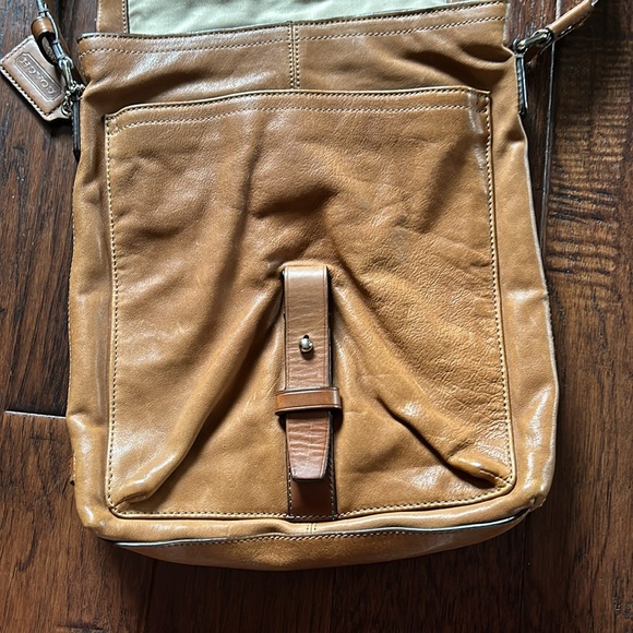 Coach cross body bag, unisex. - Picture 4 of 16
